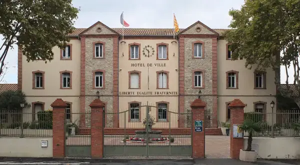 Abri Piscine Rétractable Spécialiste abri de piscine Argelès-sur-Mer
