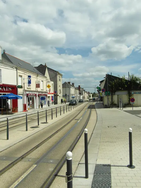 Abri Piscine Rétractable Spécialiste abri de piscine Avrillé