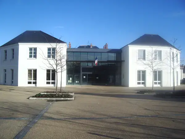 Abri Piscine Rétractable Spécialiste abri de piscine Cesson