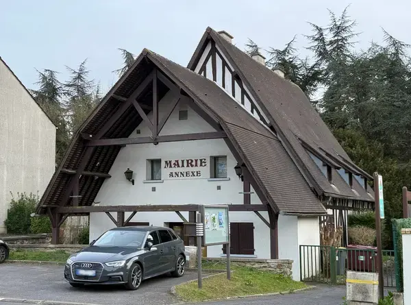 Abri Piscine Rétractable Spécialiste abri de piscine Émerainville