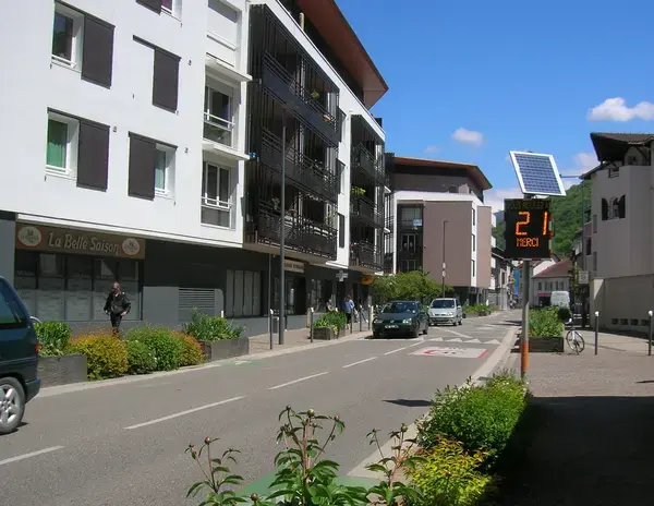 Abri Piscine Rétractable Spécialiste abri de piscine Gières