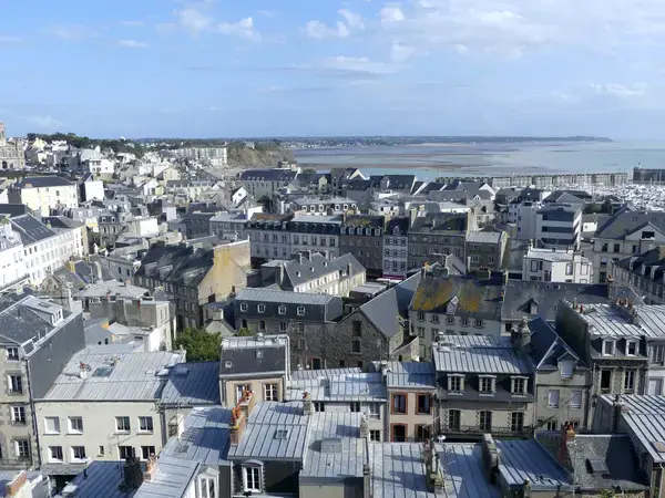 Abri Piscine Rétractable Spécialiste abri de piscine Granville