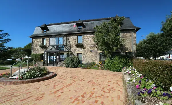 Abri Piscine Rétractable Spécialiste abri de piscine Laillé