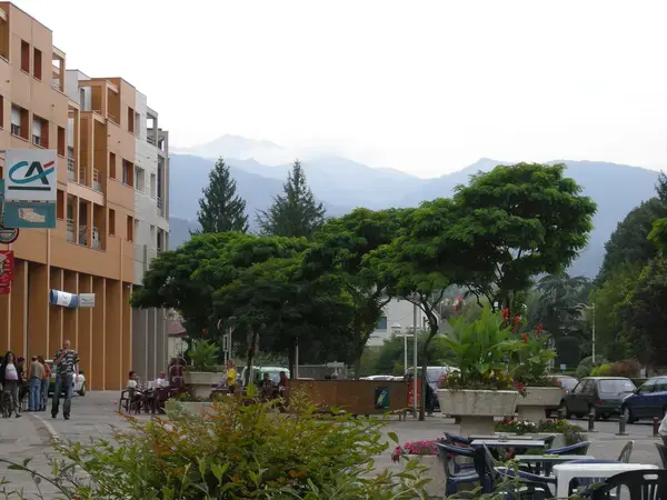 Abri Piscine Rétractable Spécialiste abri de piscine Lavelanet