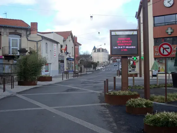 Abri Piscine Rétractable Spécialiste abri de piscine Le Cendre