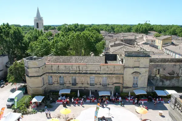 Abri Piscine Rétractable Spécialiste abri de piscine Marsillargues