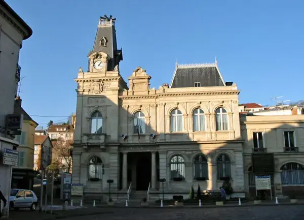 Abri Piscine Rétractable Spécialiste abri de piscine Meulan-en-Yvelines