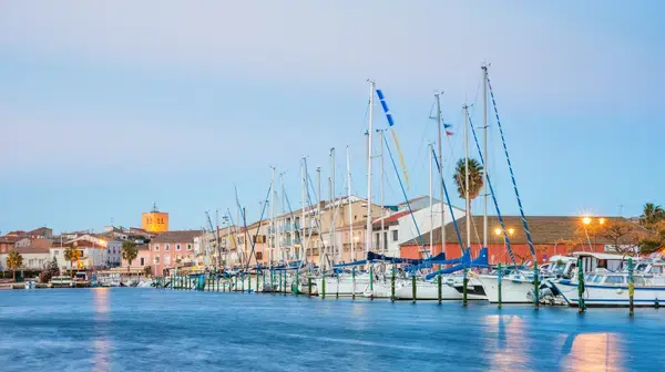 Abri Piscine Rétractable Spécialiste abri de piscine Mèze