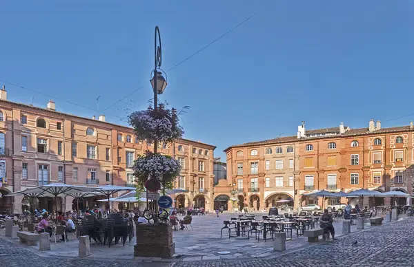 Abri Piscine Rétractable Spécialiste abri de piscine Montauban