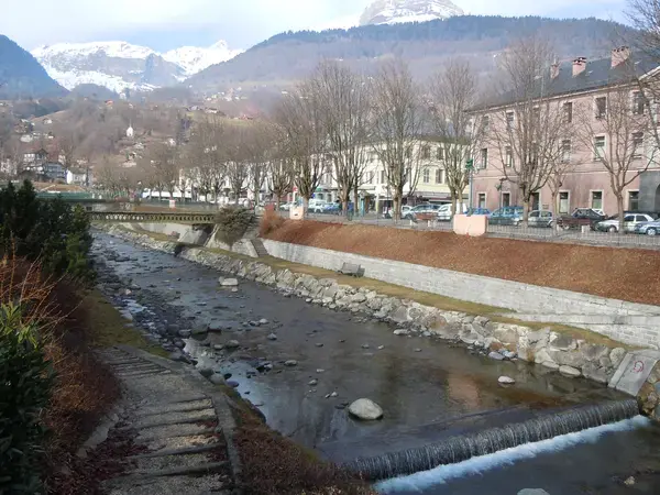 Abri Piscine Rétractable Spécialiste abri de piscine Sallanches