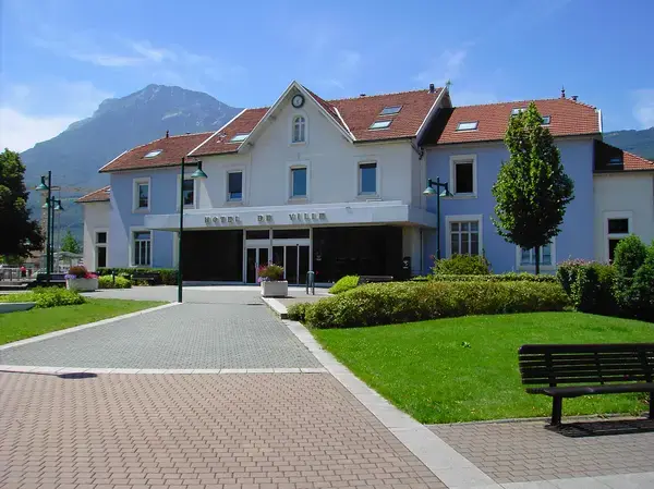 Abri Piscine Rétractable Spécialiste abri de piscine Seyssinet-Pariset